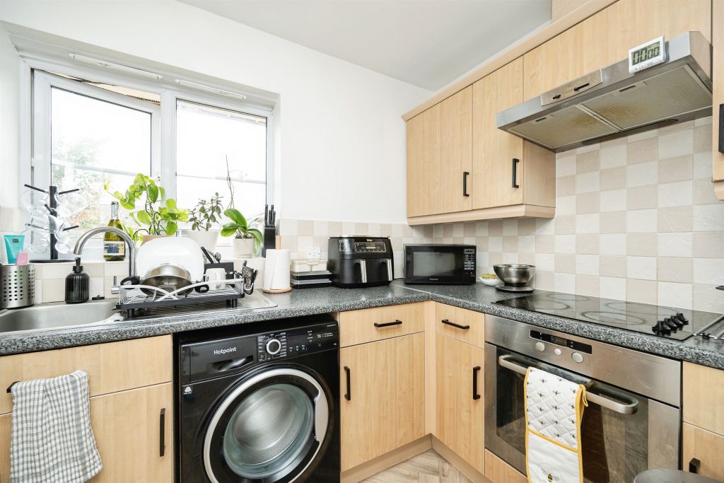 Property photo 3 of 10