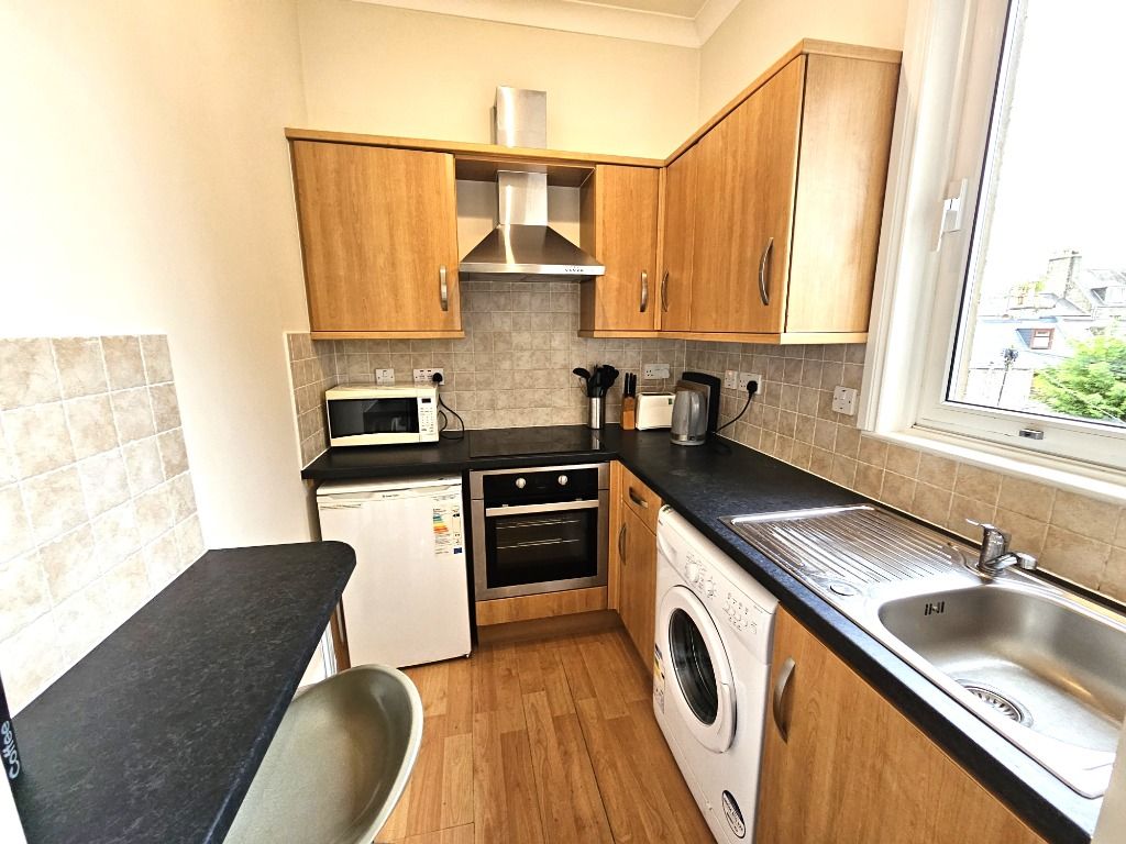 Property photo 3 of 8 Photo 3