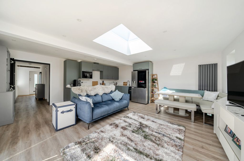 Property photo 2 of 19 1479586-17-6A3A4d...