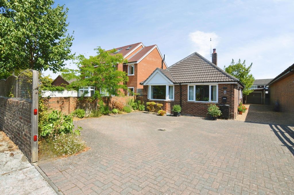 Property photo 1 of 11