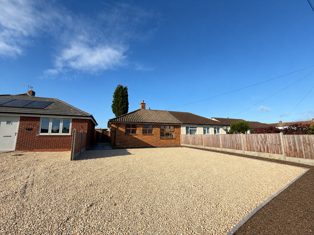 Property photo 1 of 14 Front (Exterior)