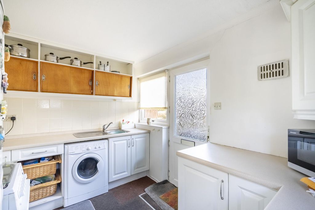 Property photo 3 of 13 Kitchen