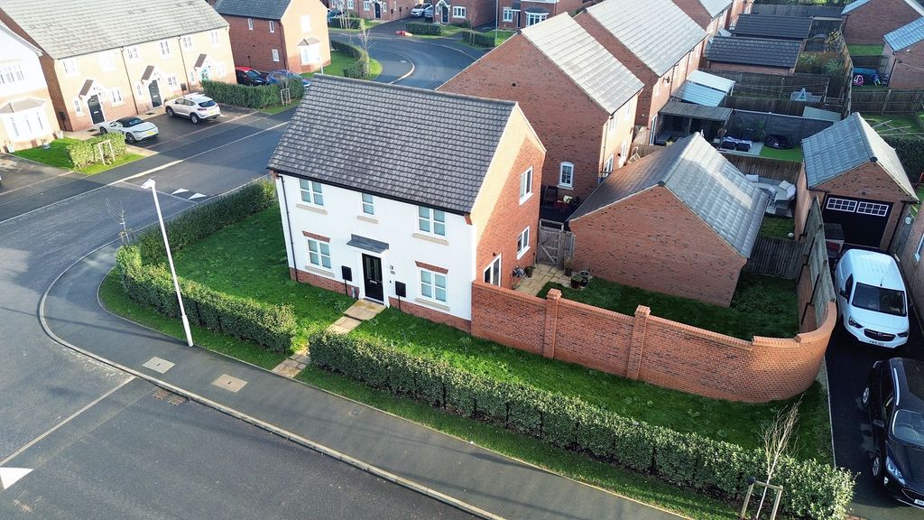 Property photo 2 of 19