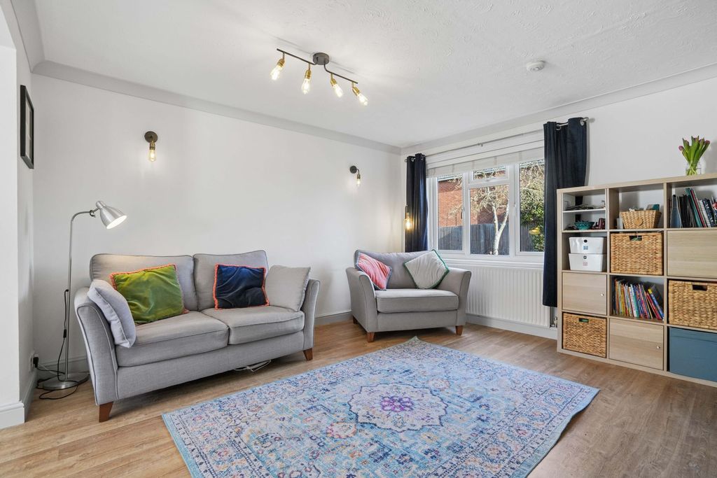 Property photo 2 of 19