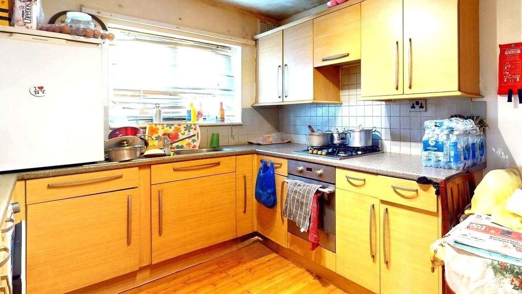Property photo 3 of 8 67F4E42123E5F2d8E6933973_E26Bf6682d91F05E5A488852F