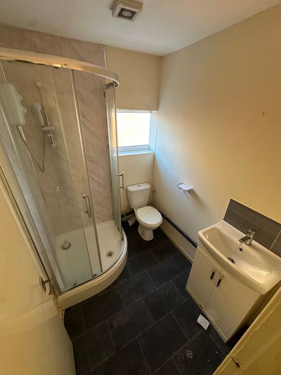 Property photo 3 of 3