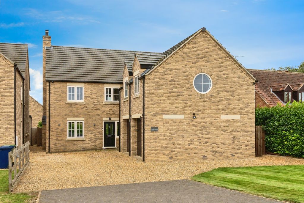 Property photo 1 of 19
