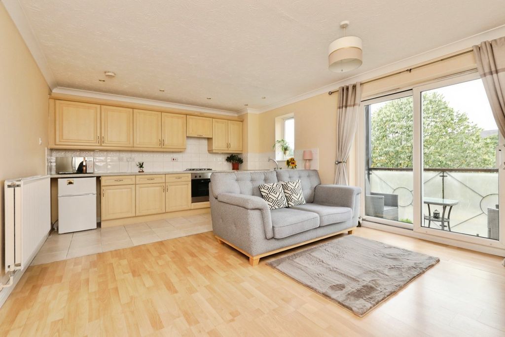 Property photo 2 of 13
