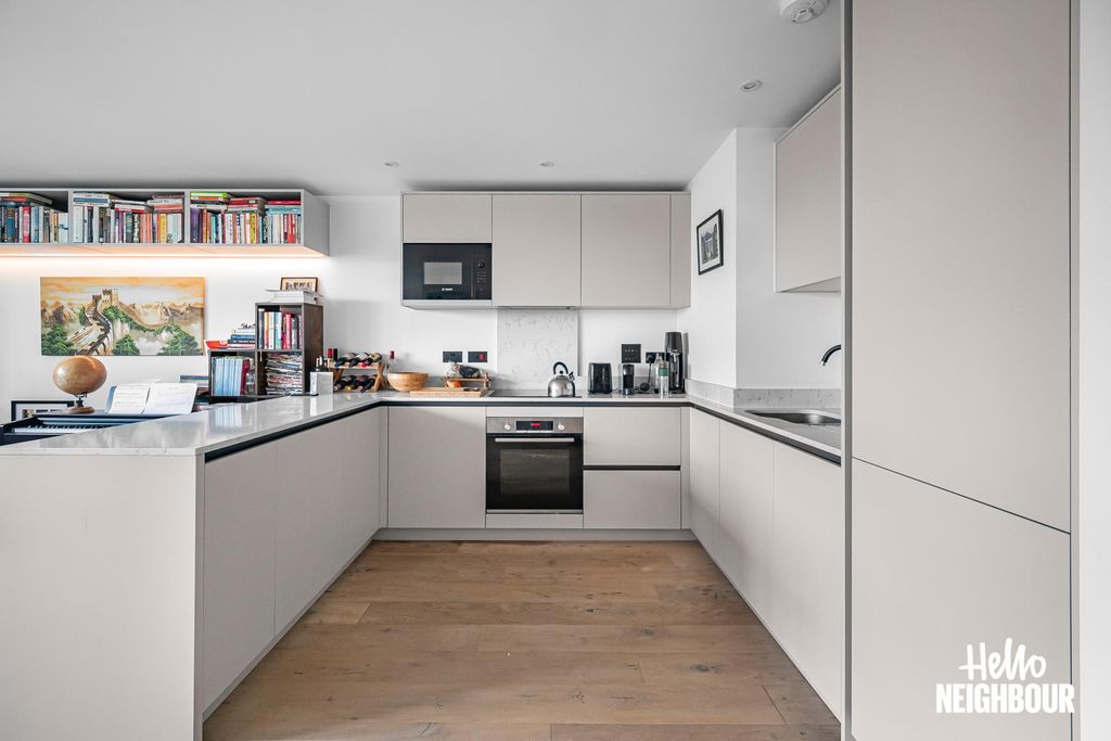 Property photo 2 of 17 Photo 1