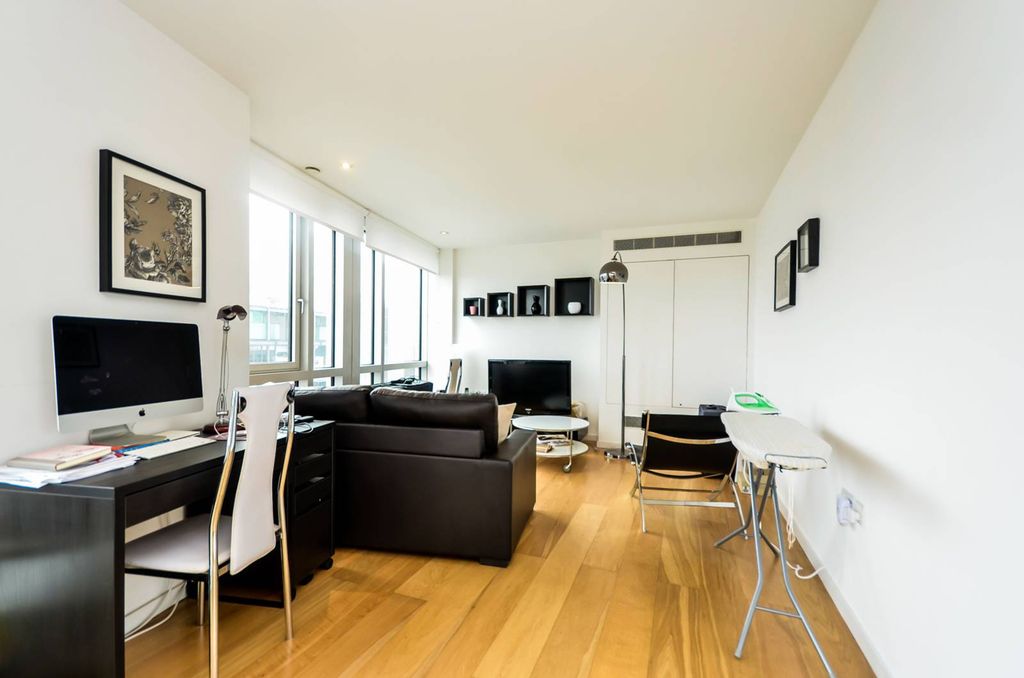Property photo 1 of 4