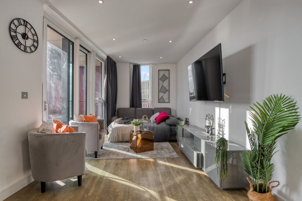 Property photo 1 of 26