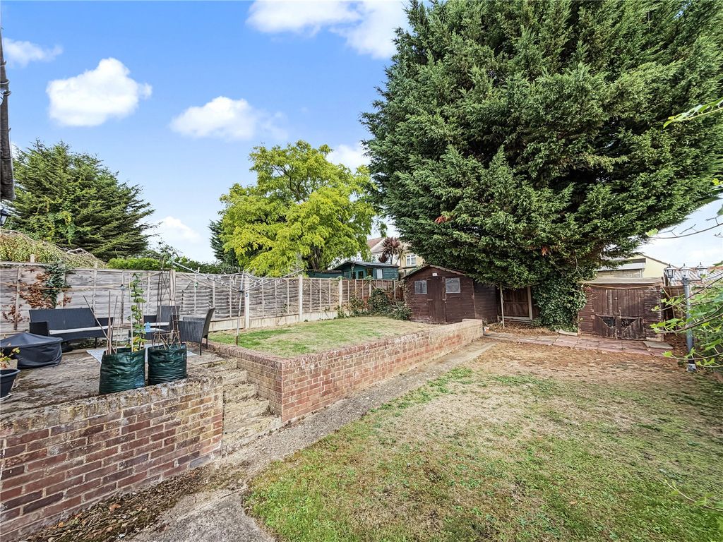 Property photo 2 of 17 Picture No. 18