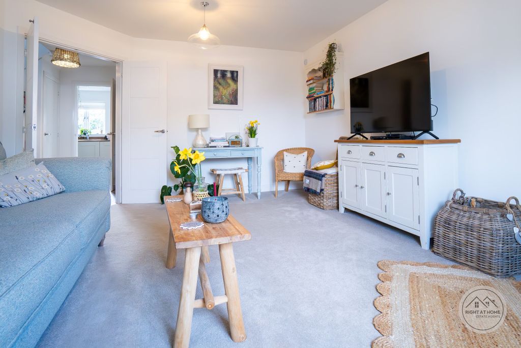 Property photo 2 of 30