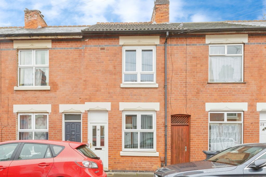 Property photo 1 of 17