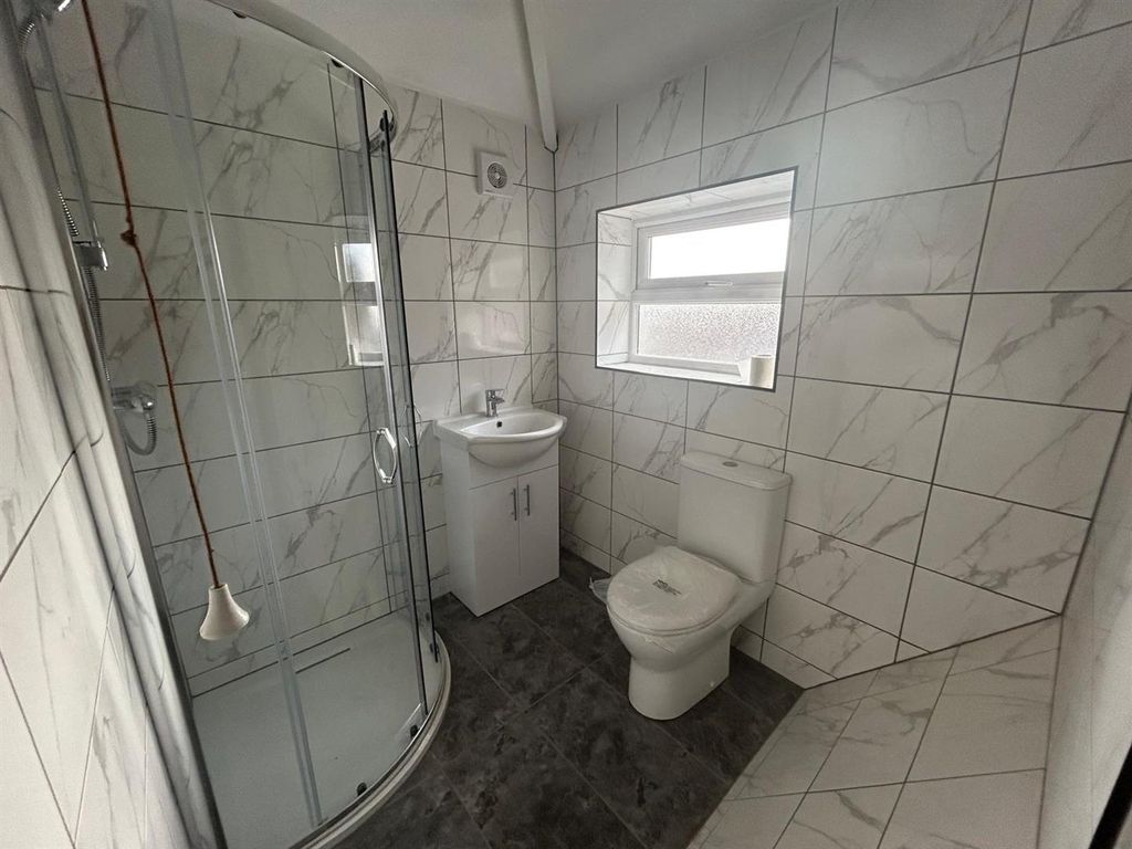 Property photo 2 of 11 Img-20251118-Wa0001.Jpg