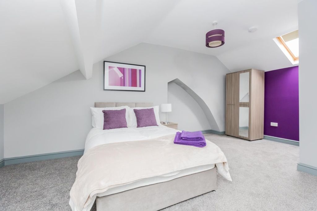 Property photo 1 of 10 4 Bed HMO - Old Mill Lane, Barnsley