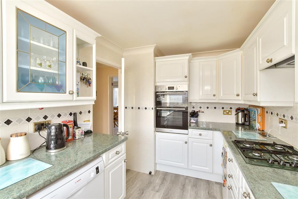 Property photo 1 of 13 Kitchen