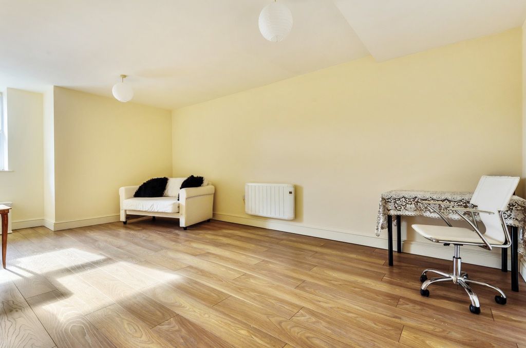 Property photo 2 of 9 Picture No. 04