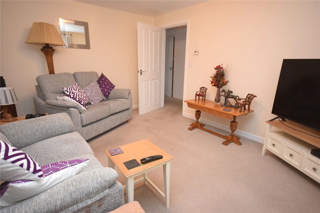 Property photo 3 of 22 Picture No. 10