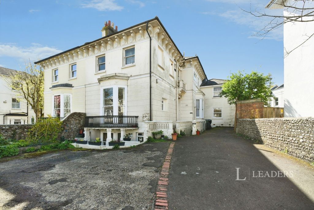 Property photo 1 of 12 Pbox-Img.Jpg