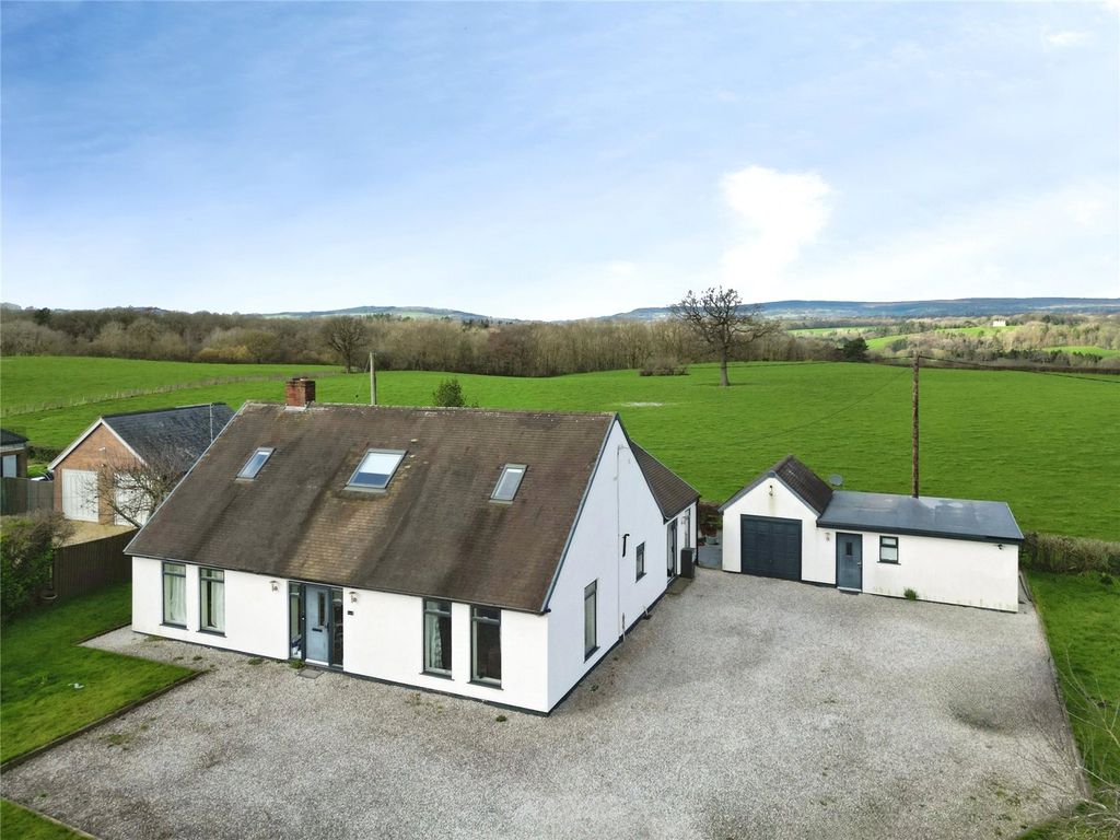 Property photo 1 of 21 Description