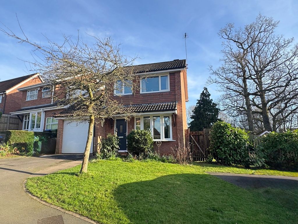 Property photo 1 of 18 Front