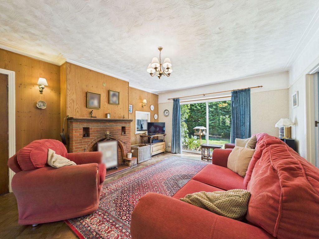 Property photo 2 of 37