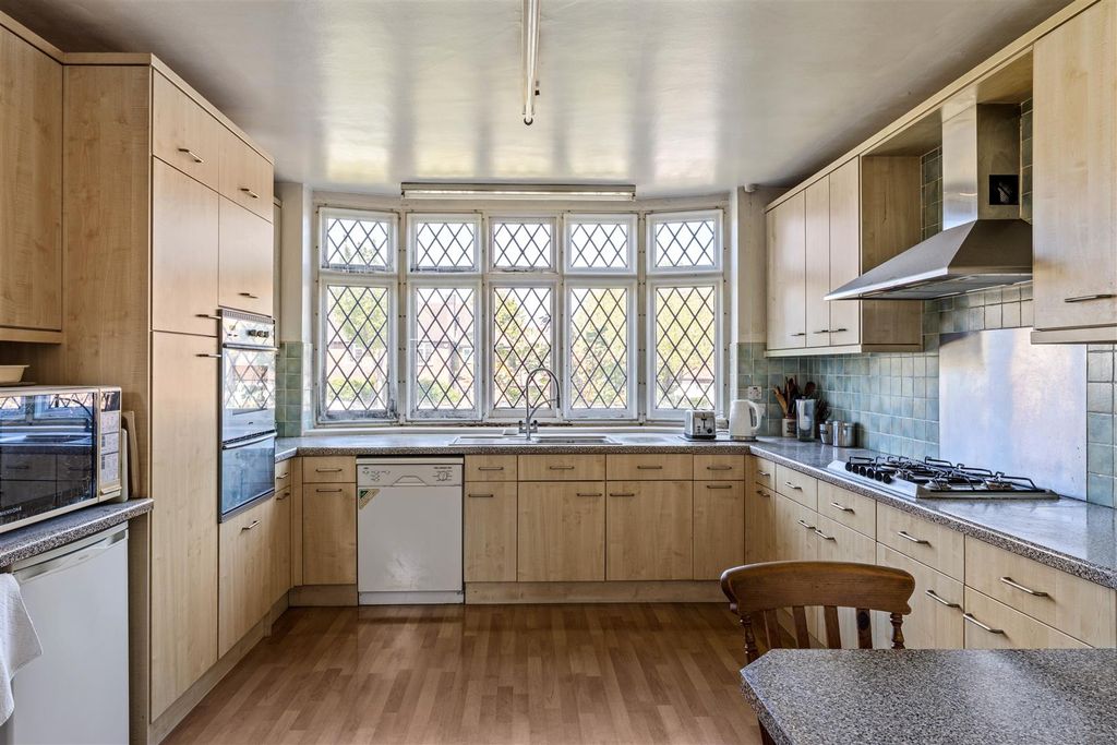 Additional image 22 of 6 bed detached house for saleGrimwade Avenue, Croydon CR0