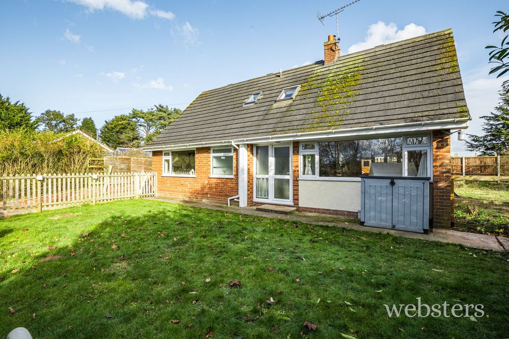 Property photo 2 of 27