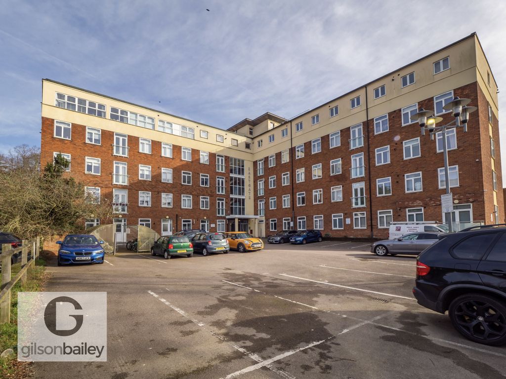 Property photo 1 of 8 19-44Eastgatehouse-54 (1)