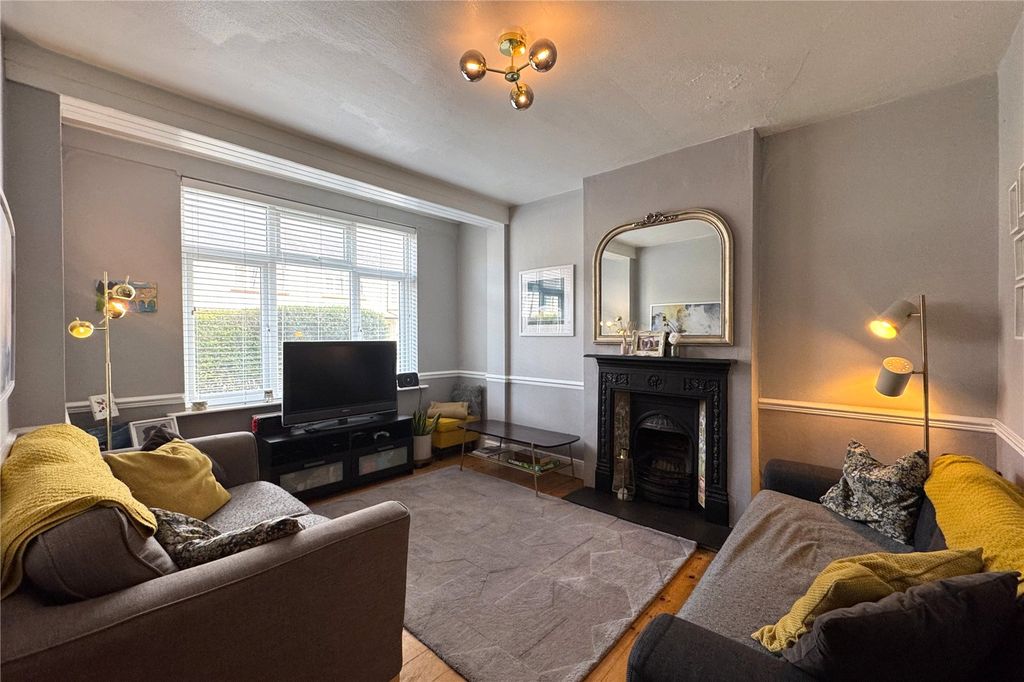 Property photo 3 of 16 Picture No. 28