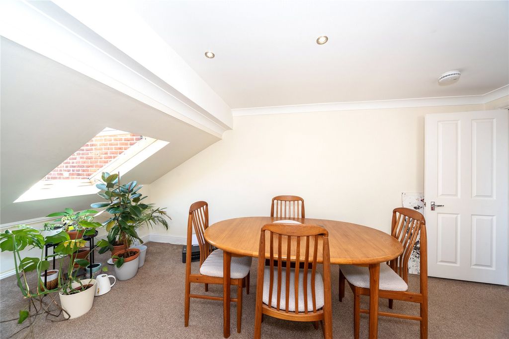 Property photo 2 of 6 Picture No. 05