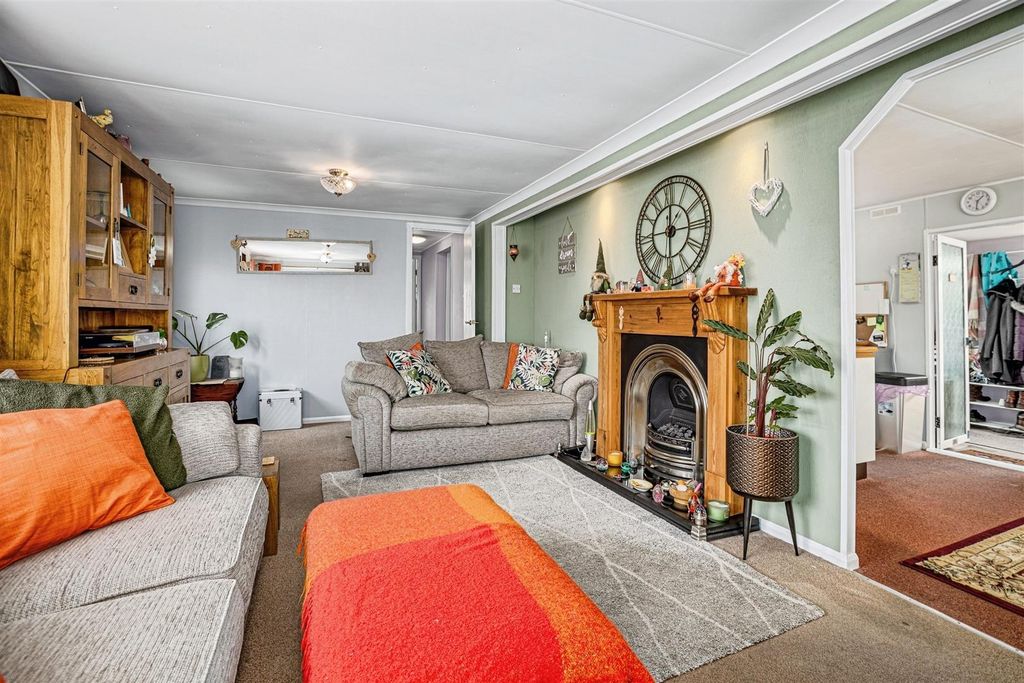 Property photo 3 of 20 26.Jpg