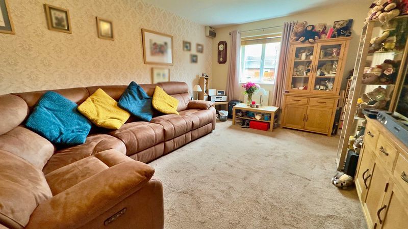 Property photo 3 of 15 Photo 16