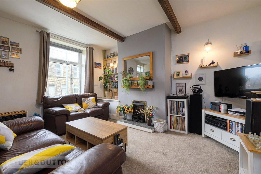 Property photo 2 of 19 Living Room