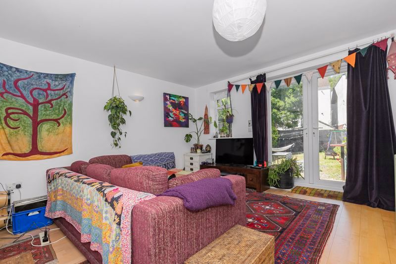 Property photo 3 of 19 Photo 17