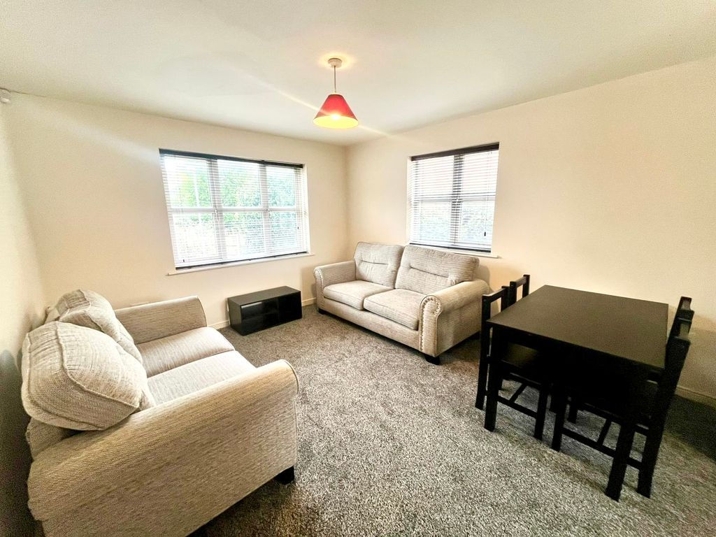 Property photo 3 of 9