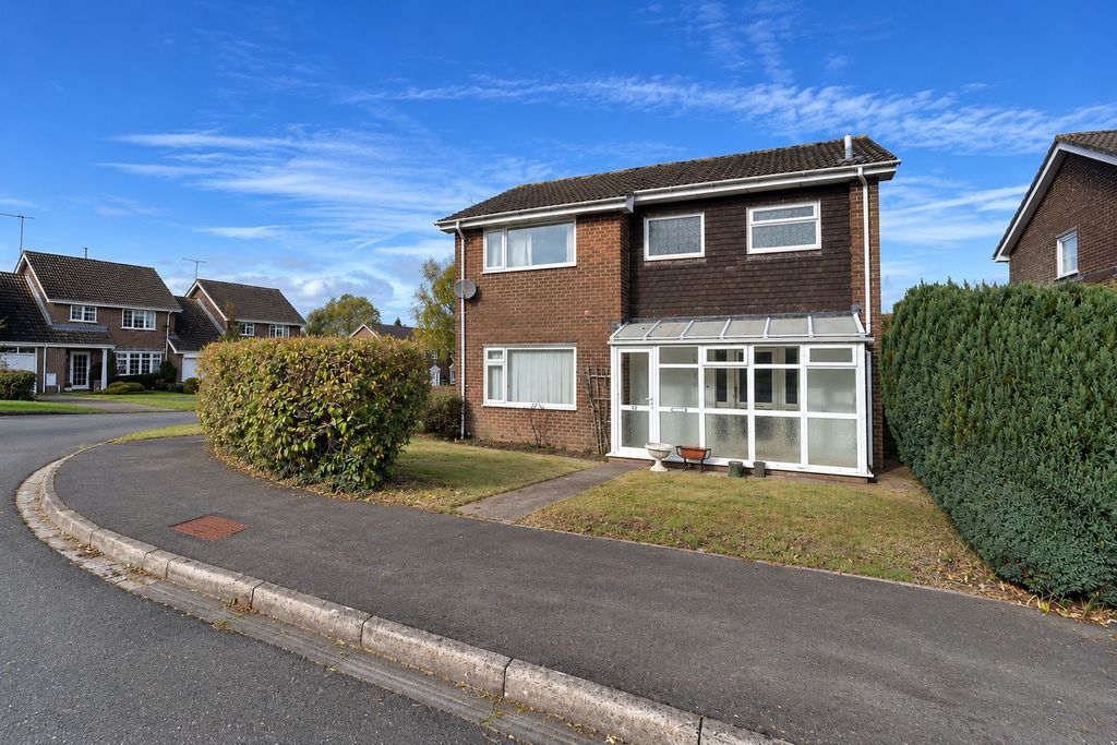 Property photo 1 of 16