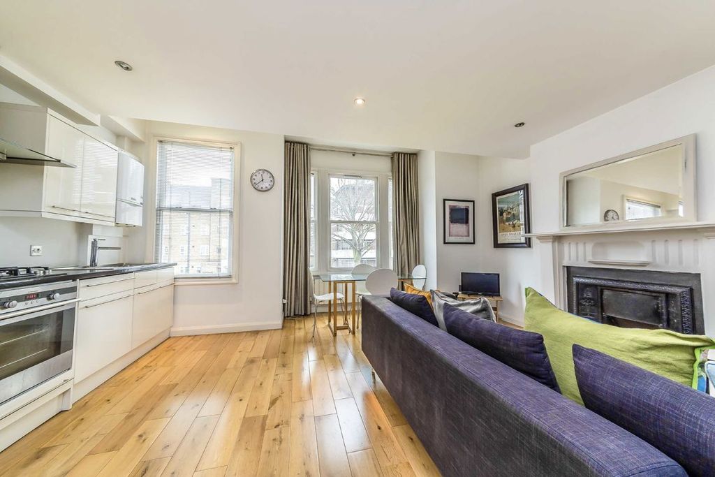 Property photo 2 of 5