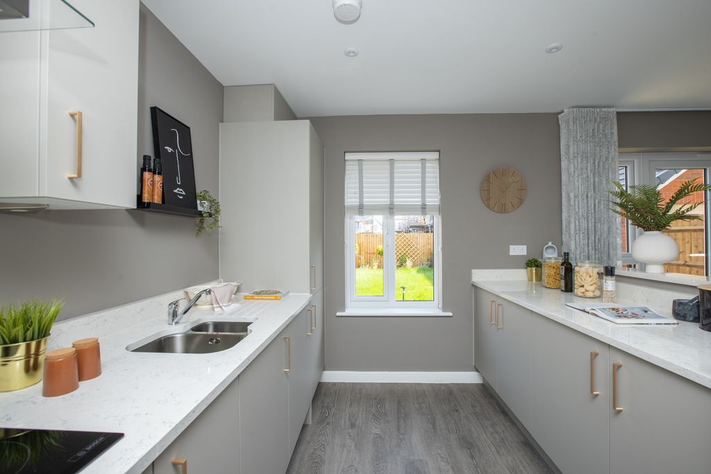 Property photo 3 of 10 Southwick Coun5735