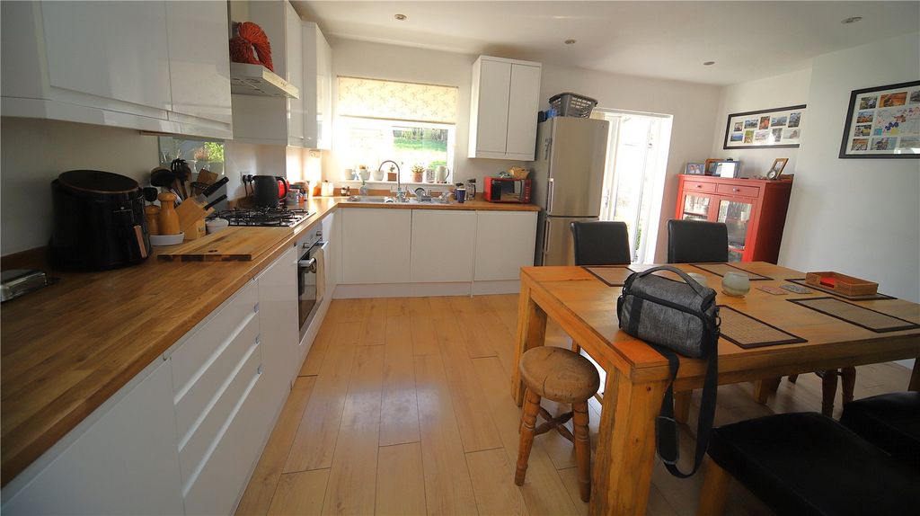 Property photo 3 of 8 Picture No. 03