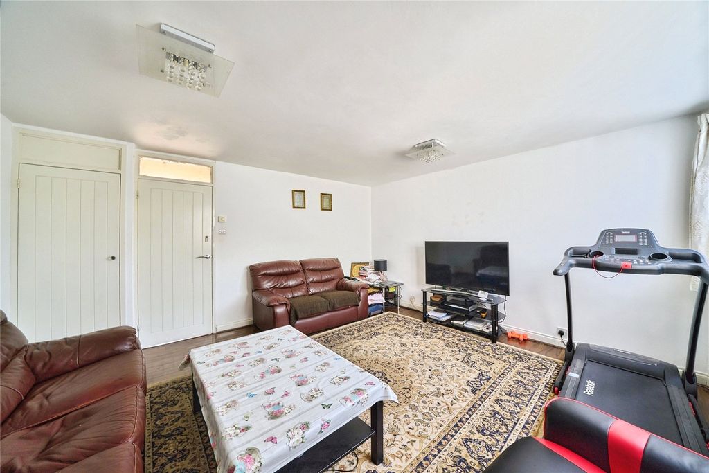 Property photo 3 of 17 Picture No. 22