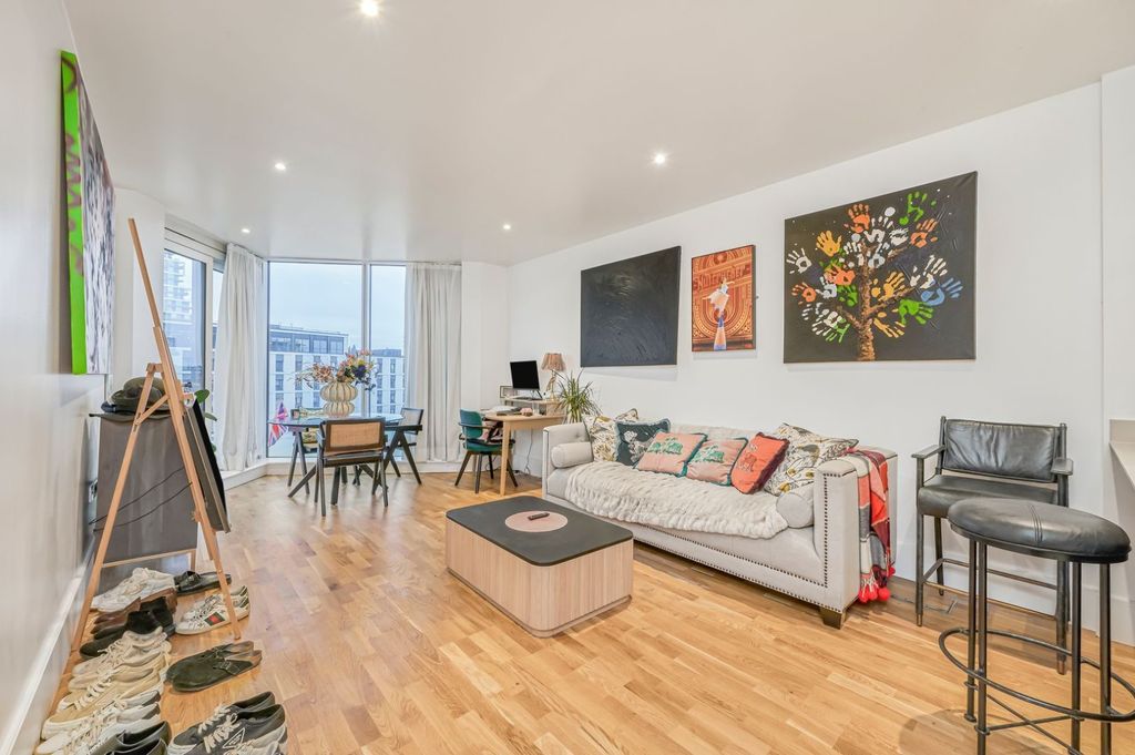 Property photo 1 of 19 Picture No. 15