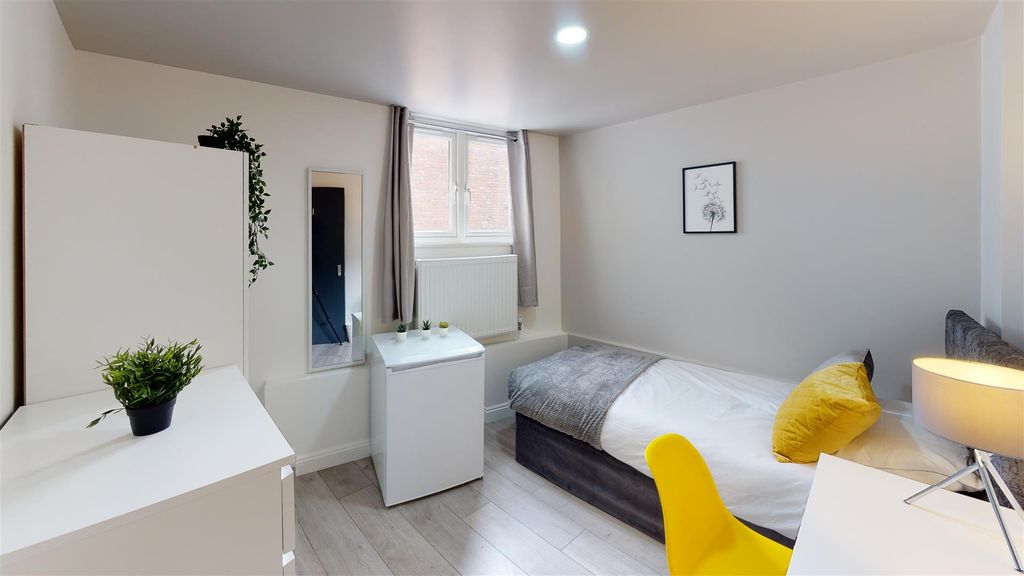 Property photo 1 of 5 1020 B R1.Jpg