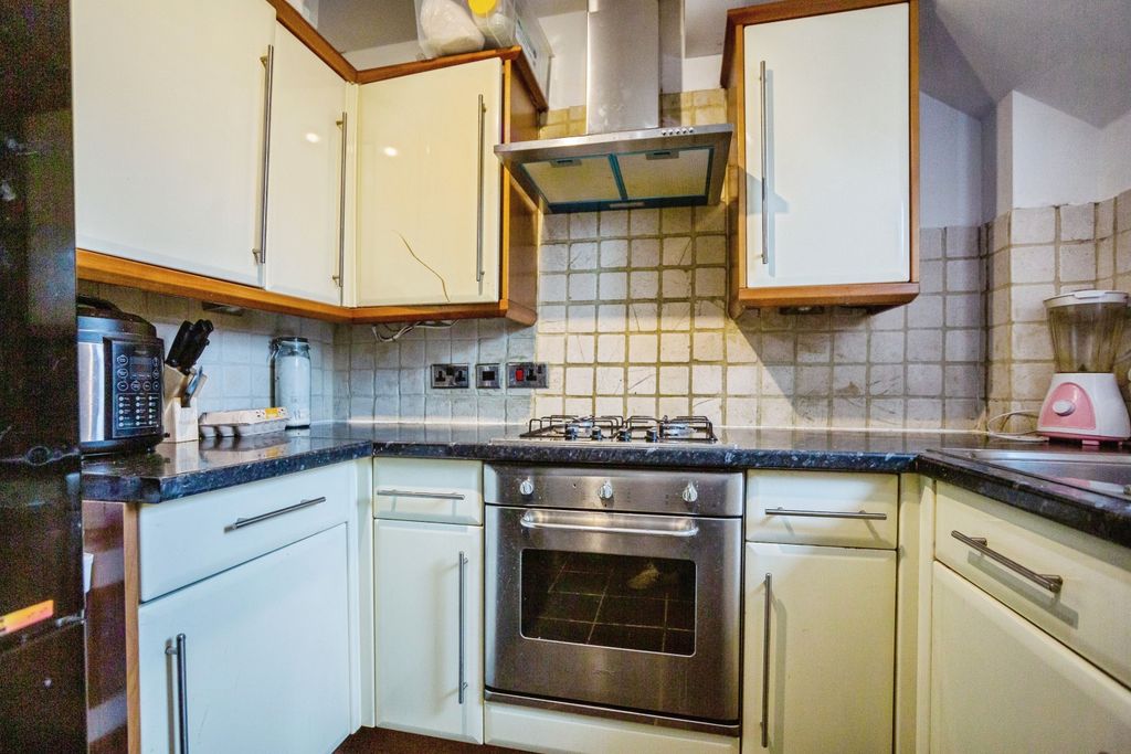 Property photo 2 of 13 Kitchen