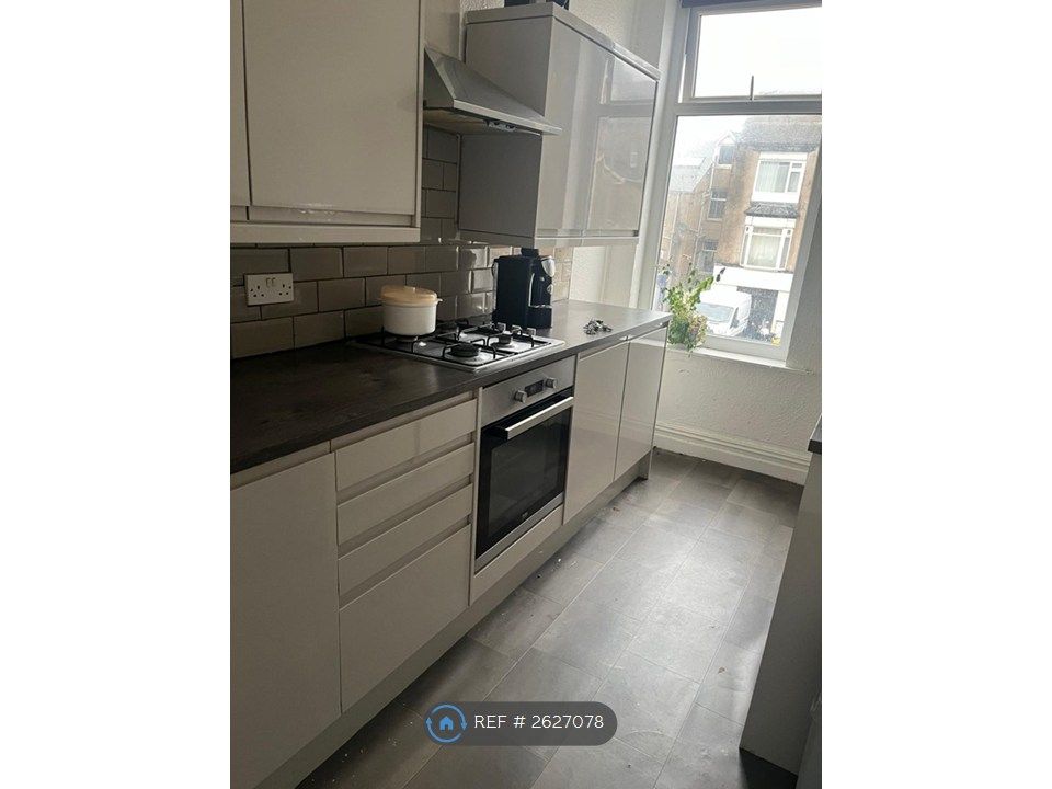 Property photo 1 of 4
