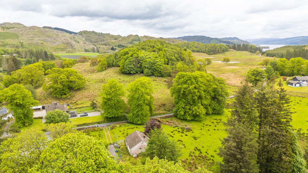 Property photo 1 of 19