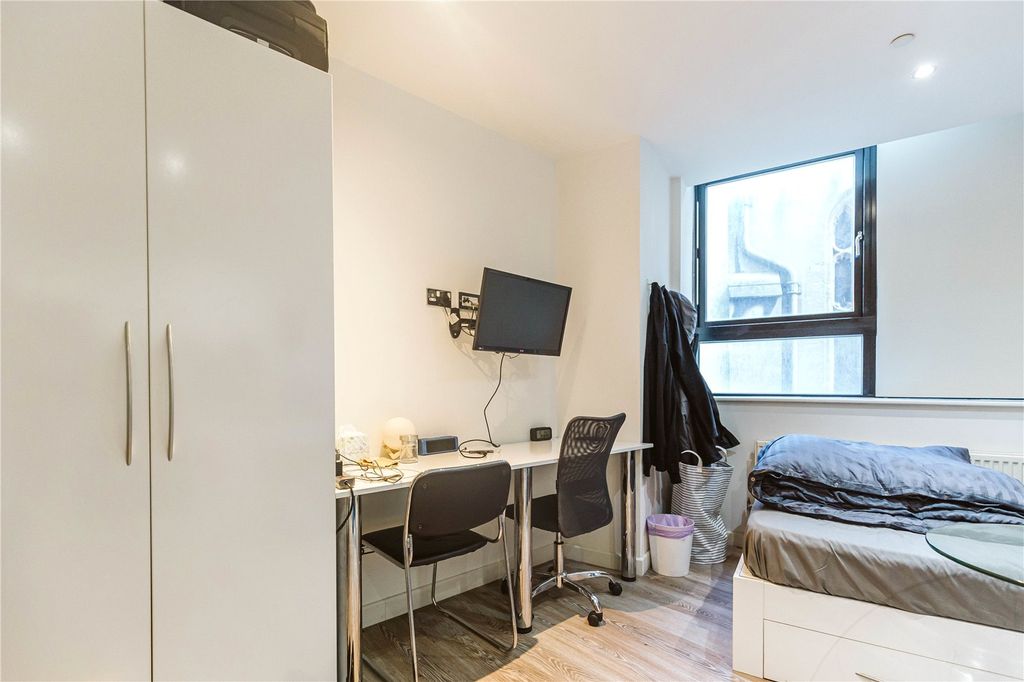 Property photo 3 of 4 Picture No. 07