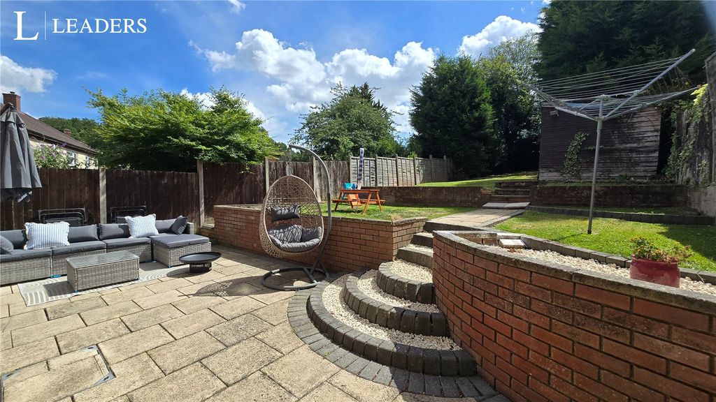 Property photo 2 of 25 Picture No. 36