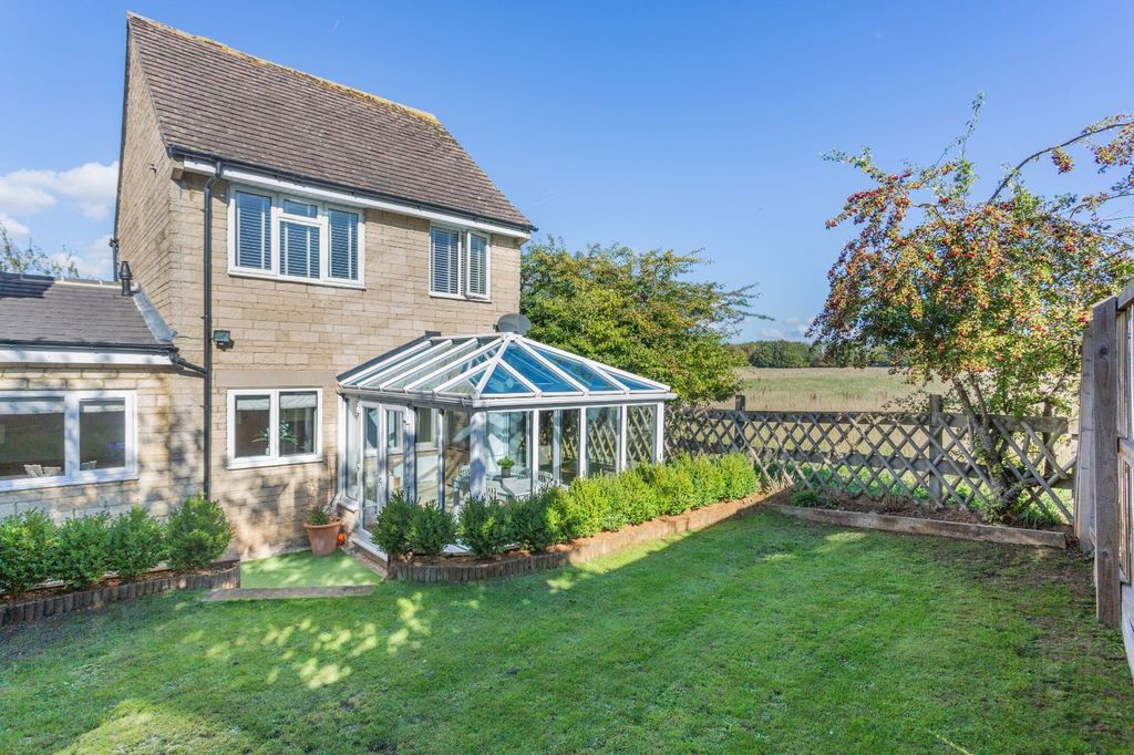 Property photo 1 of 16 Picture No. 33